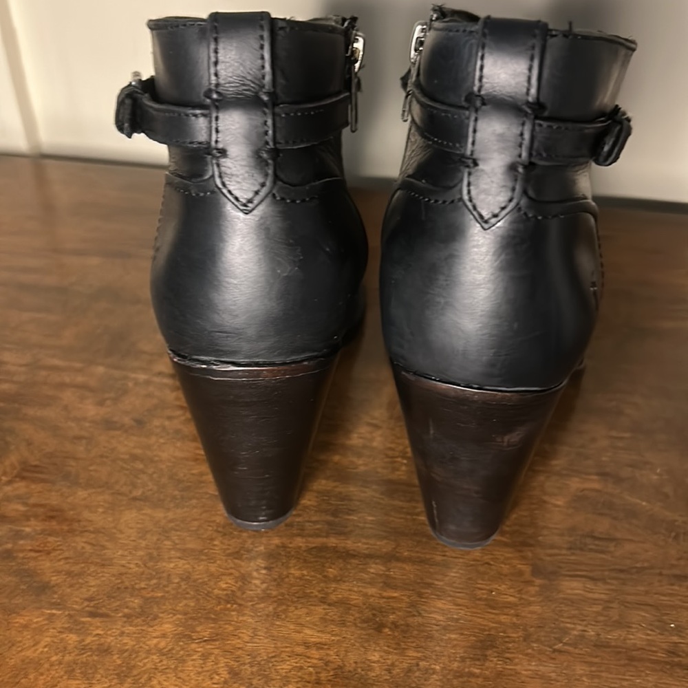 Frye Jenny Seam Blank Ankle Boots • SZ 8 - Picture 4 of 9